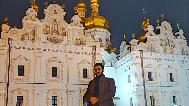 25-летний французский аспирант уверяет, что стал жертвой насилия. Священник обвиняет его в провокации. Фото: Facebook